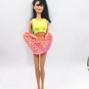 Vintage 1990s Barbie Doll Brunette Neon Pink Skirt Yellow Top High Heels